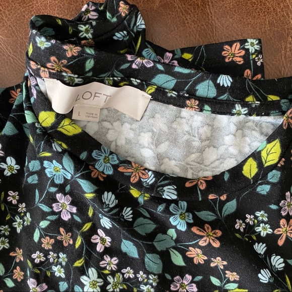 LOFT floral swing dress with puff sleeves - Picture 5 of 5